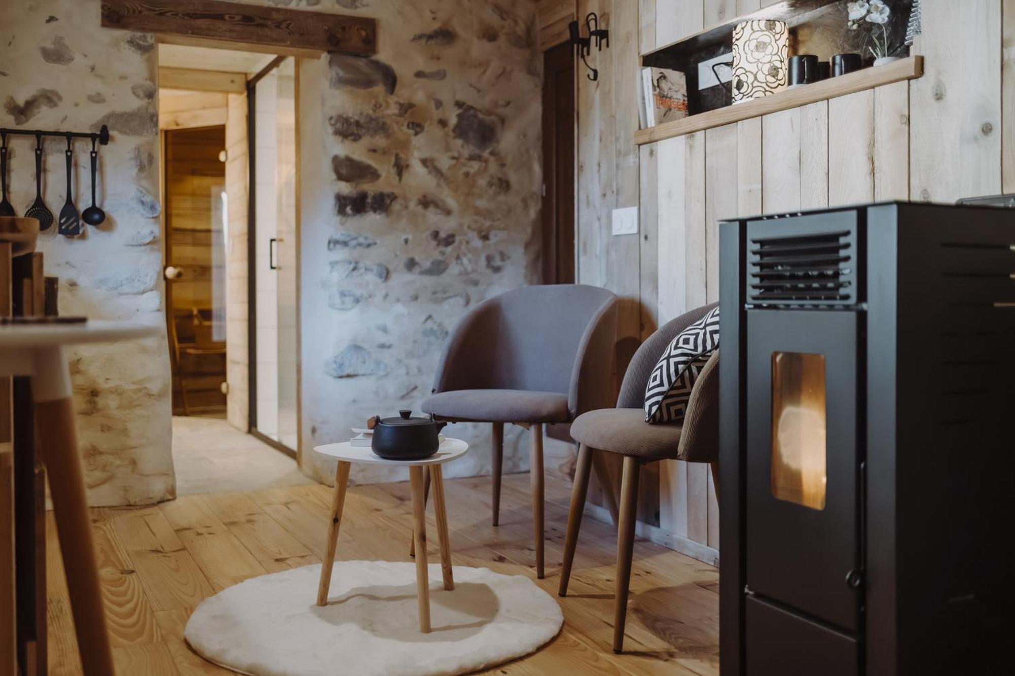Les Cabanes Du Dauphine Et Logis A La Ferme Gap Quarto foto